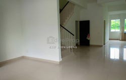 Off Jalan Fettes, Sungai Ara, Penang 11900
