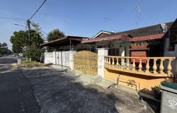 Jalan Sri Putri , Kulai, Johor 81000
