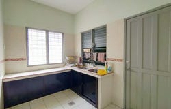 LALUAN PENGKALAN BARAT 32, Station 18, Perak 31650