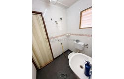 Jalan Anggerik Tania, Kemuning, Shah Alam, Selangor 40460