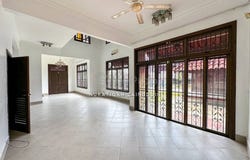 Taman Bunga Negara, Seksyen 27, Shah Alam, Selangor 40400