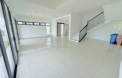 Sungai Buloh, Selangor 40160