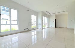 Persiaran Tun Teja, Shah Alam, Selangor 40470
