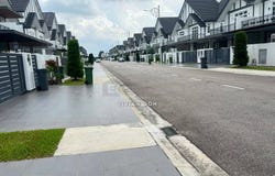 off Jalan Daya, Johor Bahru, Johor 81100