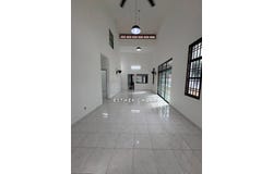 Jalan Puteri, Taman Puteri Wangsa, Ulu Tiram, Johor 81800