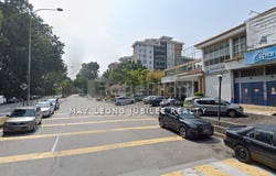 Persiaran Golf, Saujana, Selangor 40150
