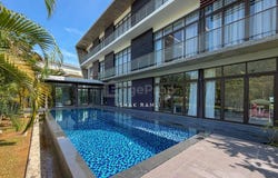 J, Shah Alam, Selangor 40170