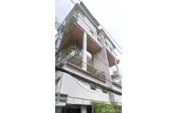 ราบล้งริมน้ำ, Khlong Tan Nuea, Vadhana, Bangkok, 10110 Thailand, Vadhana, 