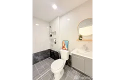 Charoenchang Pharmacy, Rat Uthit Road, Saen Saep, Min Buri, Bangkok, 10510 Thailand, Min Buri, 