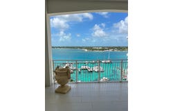 ONE OCEAN 807, Paradise Island, 