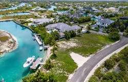 Old Fort Bay Creek, Nassau, 