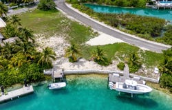 Old Fort Bay Creek, Nassau, 