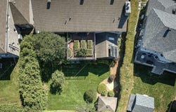 870 Rue Renoir, Brossard, QC J4X 2H4