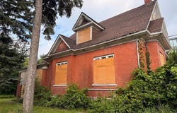 11 Irvin Street, Kitchener, ON N2H 1K6