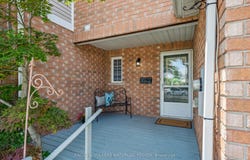 443 Laurel Gate Drive, Waterloo, ON N2T 2S5