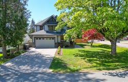 1455 129b Street, Surrey, BC V4A 3Z4