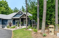 77 MENNILL Drive, Springwater, ON L9X 0J2