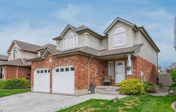 89 Winifred Street, Kitchener, ON N2P 2M7