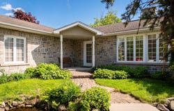 184 Boul. Leclerc O., Granby, QC J2G 1T5