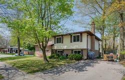 113 Martinglen Crescent, Kitchener, ON N2E 2A3