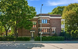398 Av. Roslyn, Westmount, QC H3Z 2L6
