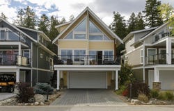 6822 Madrid Way 310, Kelowna, BC V1Z 3R8