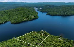 130 Ch. du Vieux-Club, Ivry-sur-le-Lac, QC J8C 2Z7
