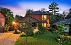 559 Av. de Brixton, Saint-Lambert, QC J4P 3A9