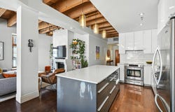 215 Boul. St-Laurent 35, Montréal (Ville-Marie), QC H2Y 3T9