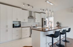 8105 Rue de Londres 5, Brossard, QC J4Y 0K5