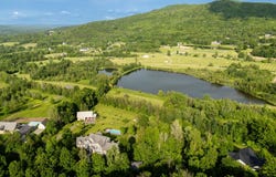 350 Rue des Lauriers, Bromont, QC J2L 0B7