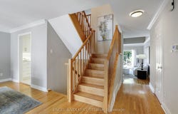 29 Chatsworth Crescent, Hunt Club - Windsor Park Village and Area, ON K1V 9Z1