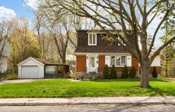118 Boul. St-Jean, Pointe-Claire, QC H9S 4Z1