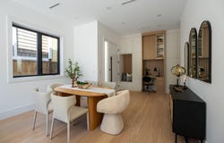 356 E 40th Avenue 2, Vancouver, BC V5W 1L9