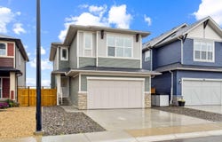 151 Willow Place, Cochrane, AB T4C 2S6