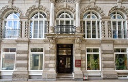 211 Rue du St-Sacrement 103, Montréal (Ville-Marie), QC H2Y 1W9