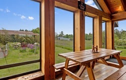 818 Knight Rd, Comox, BC V9M 3T2