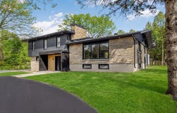 40 Rue Northview, Rosemère, QC J7A 1N2