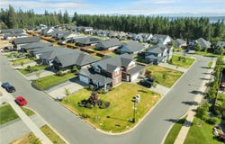 759 Salmonberry St, Campbell River, BC V9H 0G1