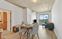 2151 Rue Léger 907, Montréal (LaSalle), QC H8N 0J3