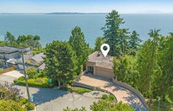 13102 13 Avenue, Surrey, BC V4A 1B8