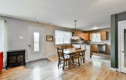 2 Rue Charbonneau, Sainte-Thérèse, QC J7E 3V5