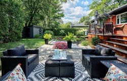 121 Av. Berkley, Saint-Lambert, QC J4P 3C9