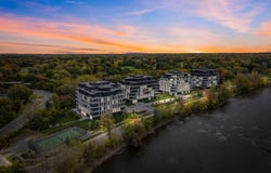 1100 Rue les Érables 401, Laval (Laval-sur-le-Lac), QC H7R 0G7