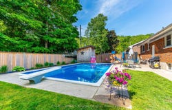 583 6th Street W, Owen Sound, ON N4K 3L2