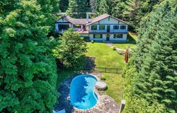 308 Ch. des Pins, Piedmont, QC J0R 1K0