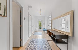 265 Av. Laurier O., Montréal (Le Plateau-Mont-Royal), QC H2V 2K1