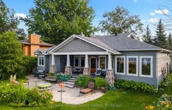 19 Georgian Manor Drive, Collingwood, ON L9Y 3Z1