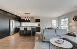 255 Rue du Damier-Argenté, La Prairie, QC J5R 0P5