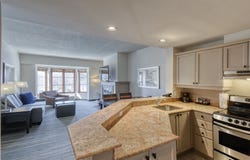 3035 Ch. de la Chapelle 220, Mont-Tremblant, QC J8E 1E1